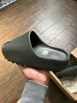 Yeezy Slide Dark Onyx 