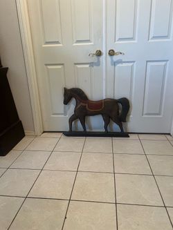 Decorative horse