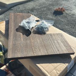 Shelves Set of 4 NEW! 