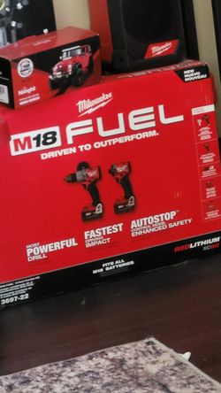M18 Drill Combo Milwuakee Fuel 