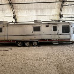 1991 Airstream Limited