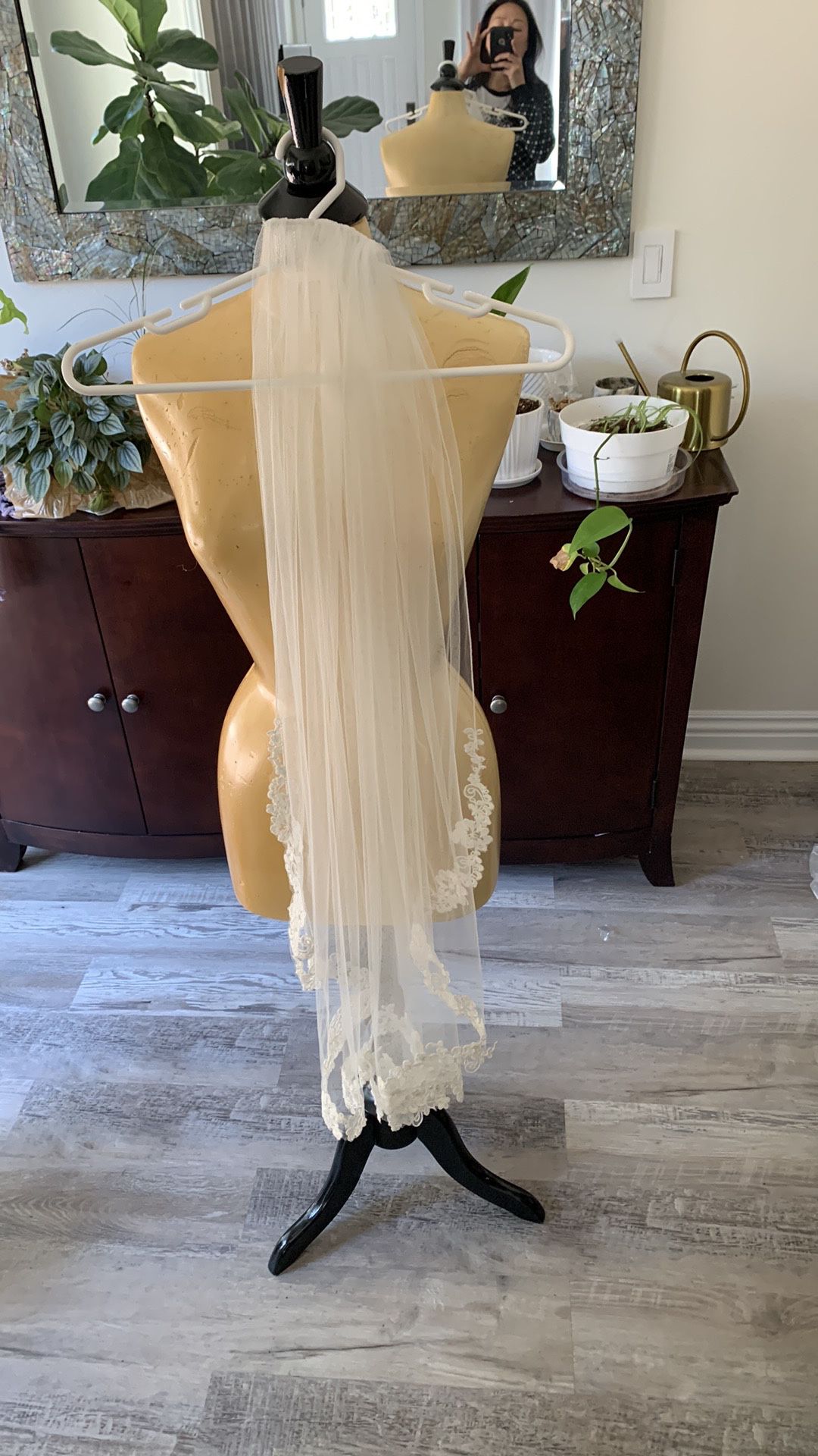 Bridal Veil Mid Length 