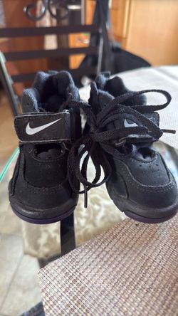 Nike black Nike Air DT Max '96 toddler shoes size 5T
