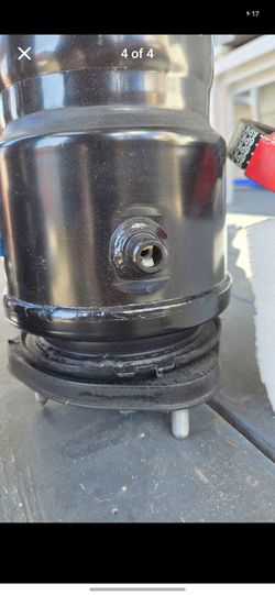 07-08 Lexus 460L air shocks