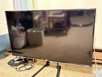 Roku TLC 32” Smart TV monitor