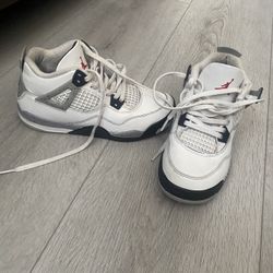 Kids Jordan’s Size 3y