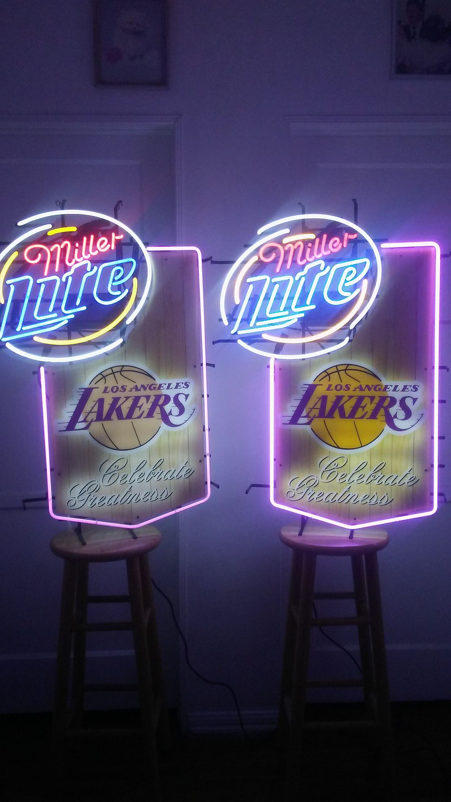 MILLER LITE / LOS ANGELES LAKERS NEON SIGNS