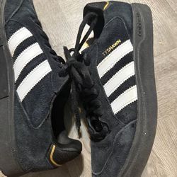 Adidas tyshawn size 9.5