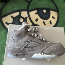 Jordan 5 Wolf Grey Size 4.5 