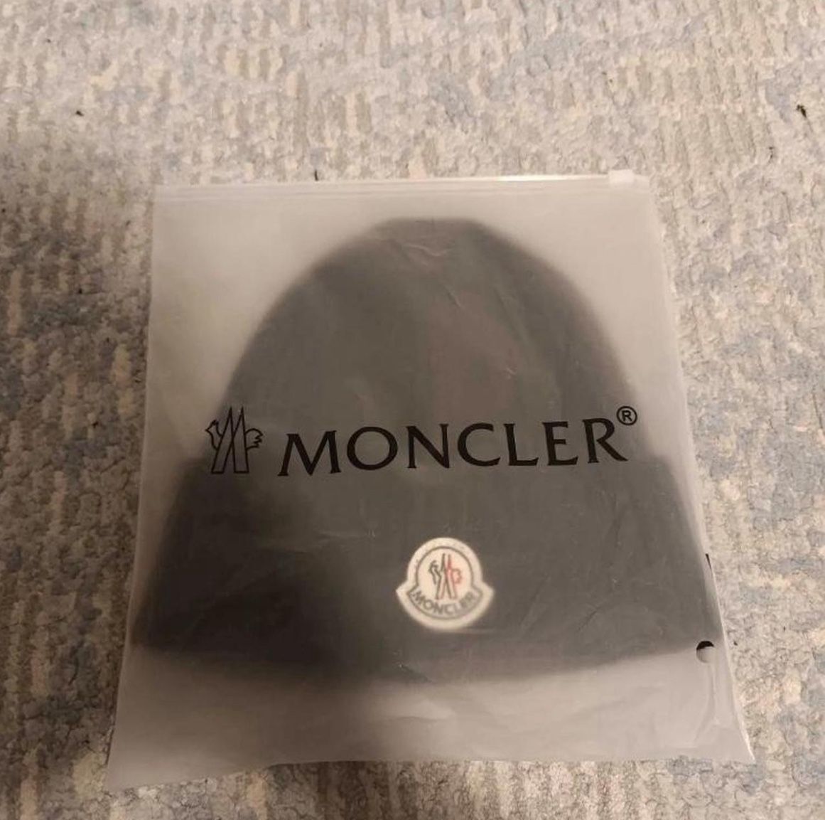 Moncler Beanie (Black)