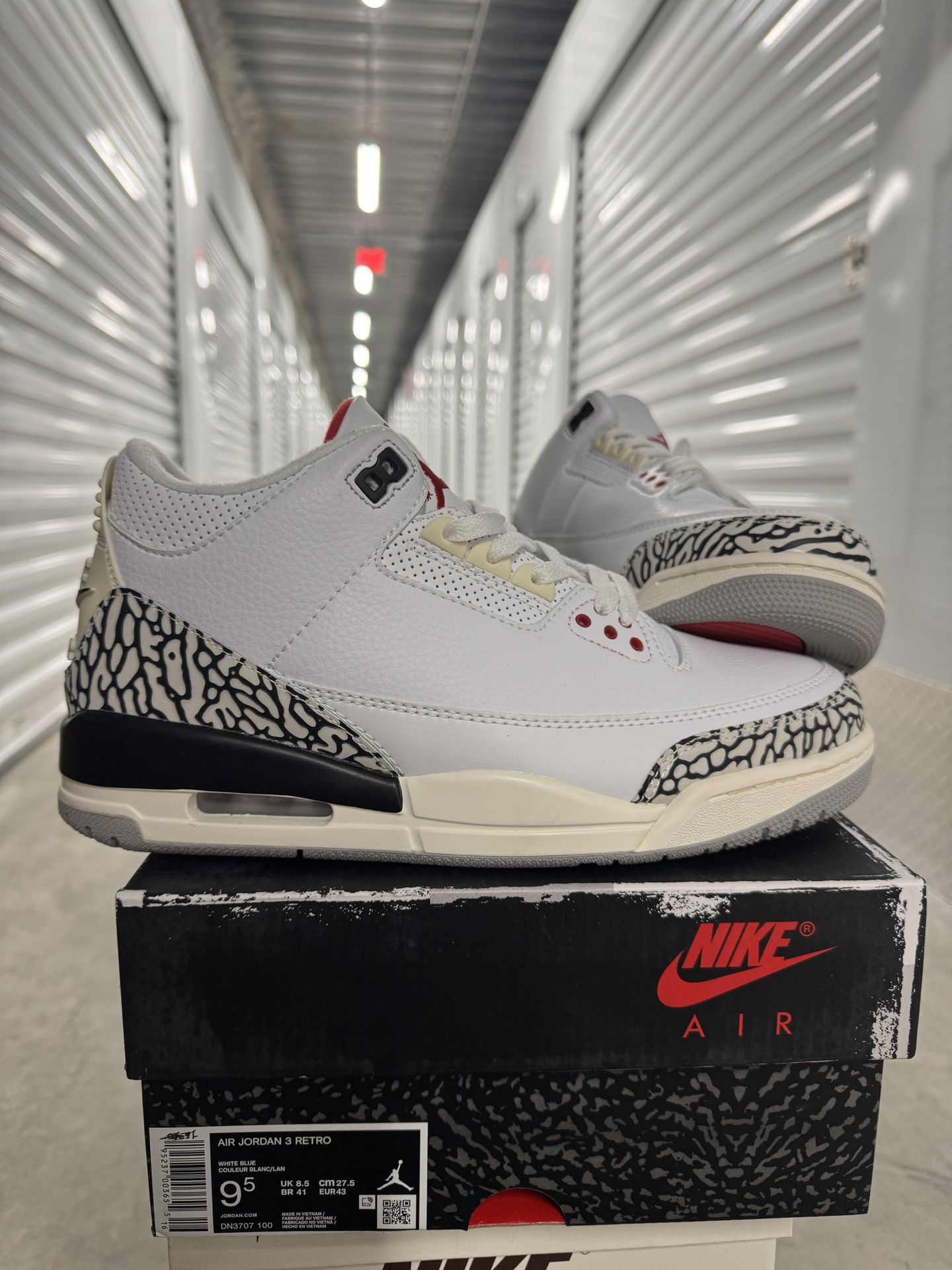 Jordan 3s White Cement (FREE SOCKS) Size 9.5