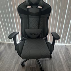 Techni Sport XL Ergonomic Gaming Chair