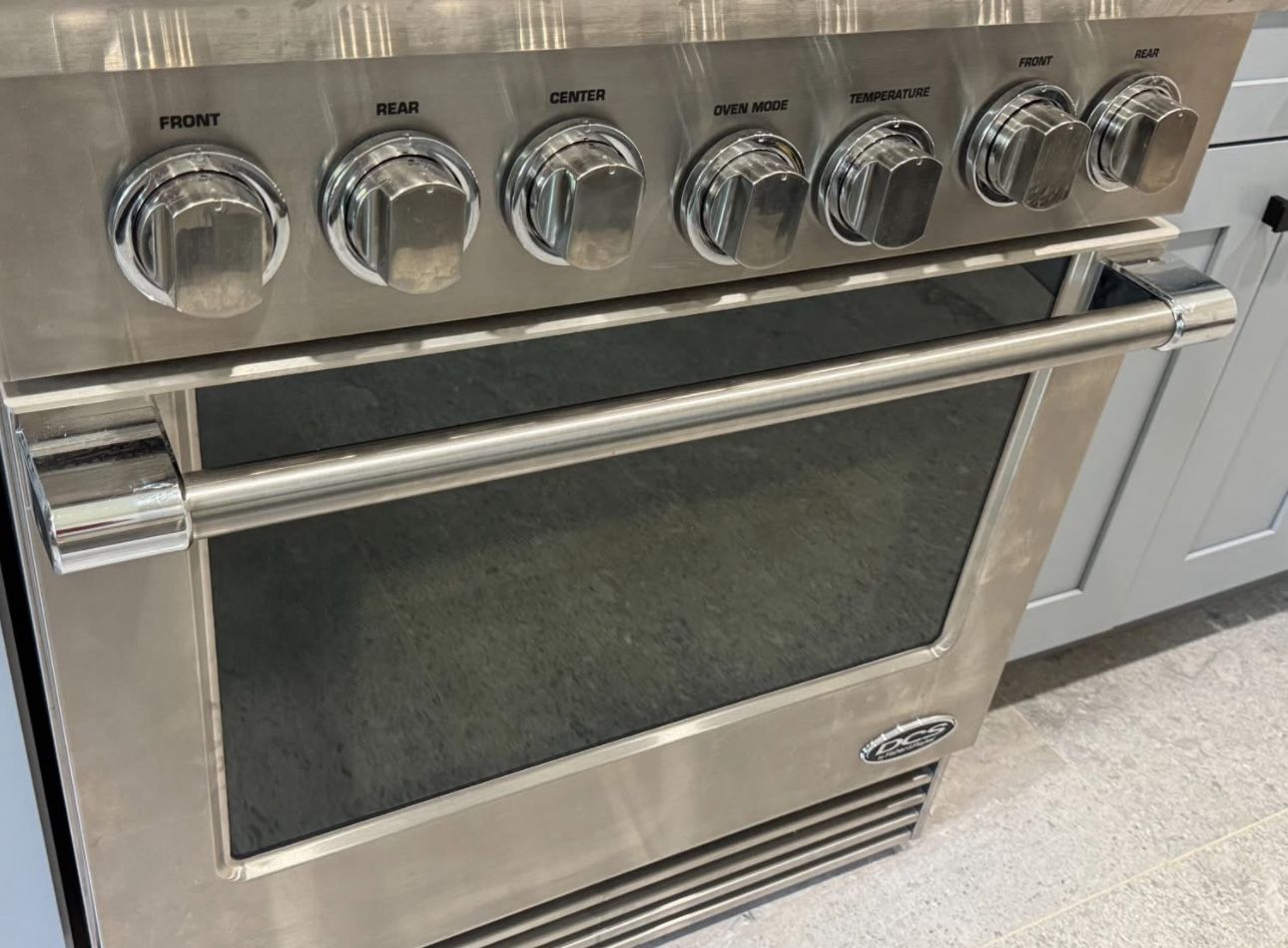 Fisher & Paykel 6 burner Gas Stove top Electric Convention Oven