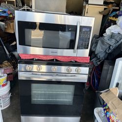Samsung Combo Stove And Microwave 