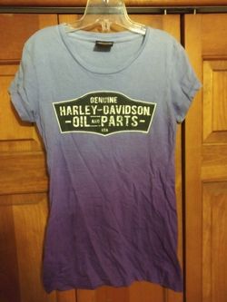 LADIES MEDIUM HARLEY-DAVIDSON STURGIS, SD OIL AND PARTS SHIRT