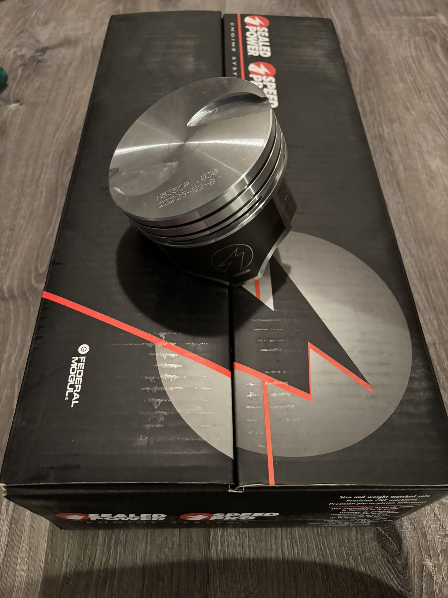 New Big Block Ford 460 Pistons