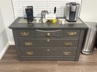 Dresser/Coffee Table