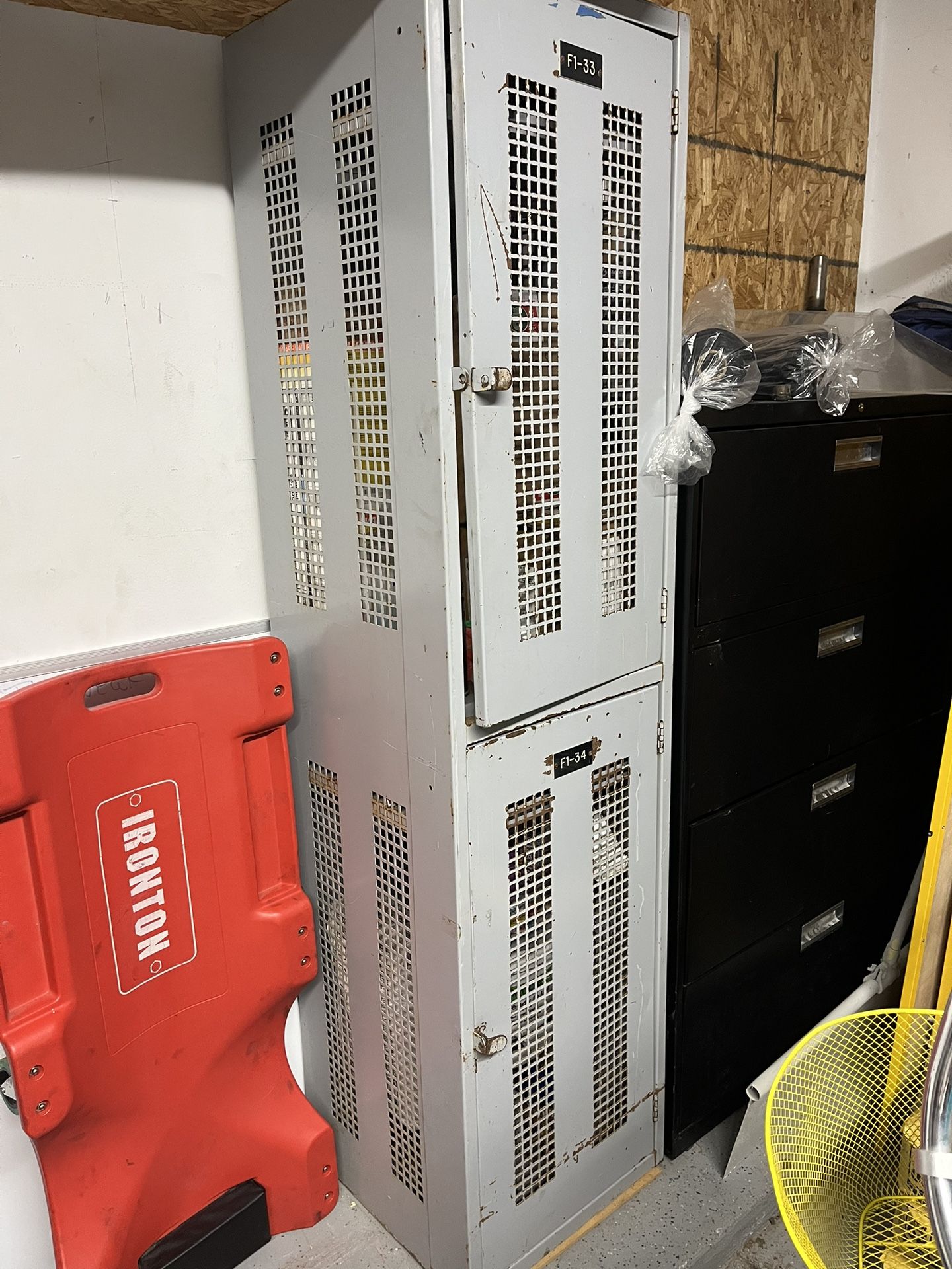 Metal Lockers Business equipment