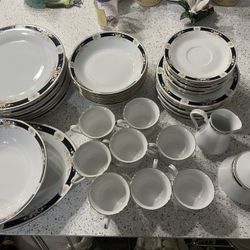 Crown Ming China Set Vintage