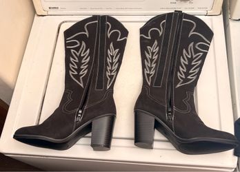 Western heel boots Torrid size 11 wide