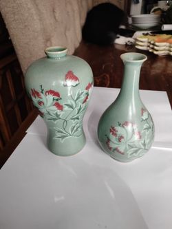 Vintage Korean celadon maebyeong jubyeong vase with incised red flower decoration set