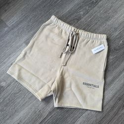Essential Shorts “Moss” 