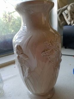 Flower vase