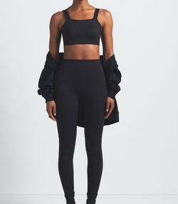 New Skims Nike Dri Fit top