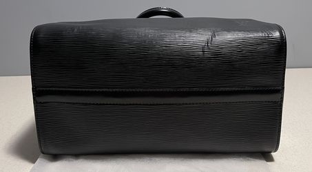 Louis Vuitton Speedy 30 Epi Textured Leather for Sale in Woodbury