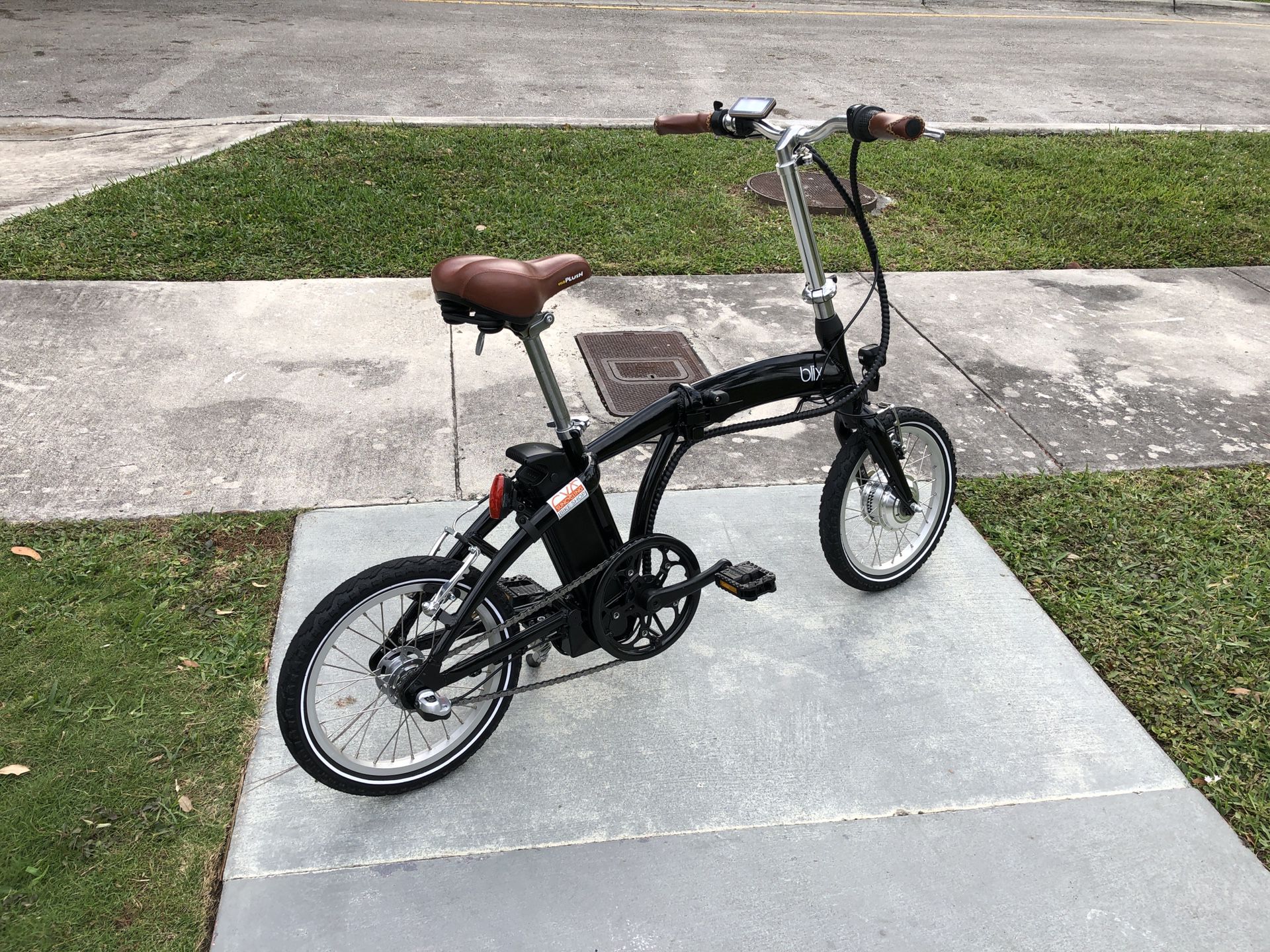 Blix folding ebike - as good as new. Only used for two or three times!