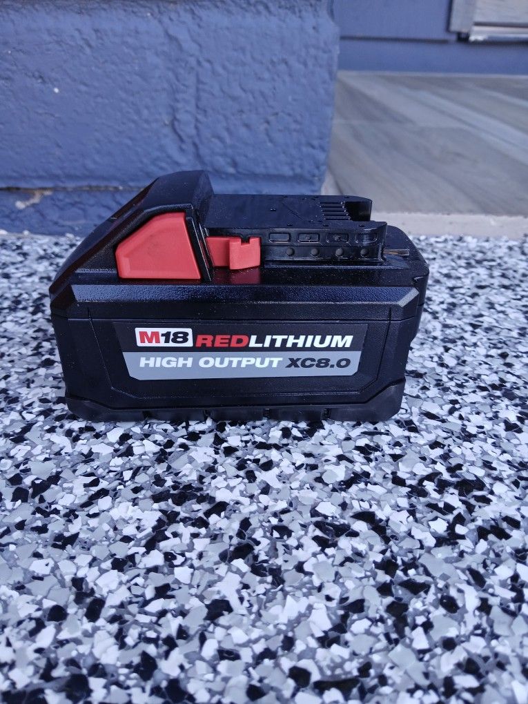 BATTERY MILWAUKEE 8.0