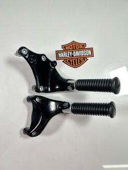 2014-2022 Harley Davidson OEM Sportster Passenger Pegs.BEST OFFER WELCOME . SM9KNT0262