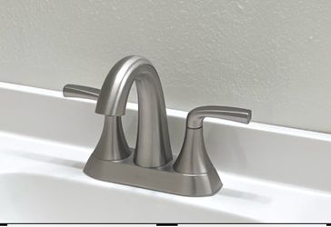 NEW Delta bathroom faucet