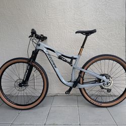 Fezzari Signal Peak- Carbon Medium