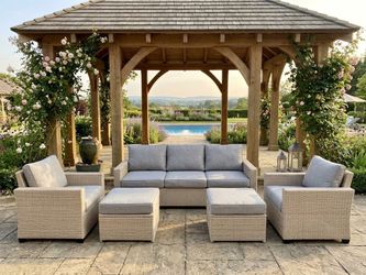 5pc natural Outdoor Patio Set - BRAND NEW