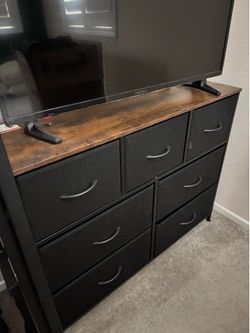 7 Drawer Dresser/TV Stand