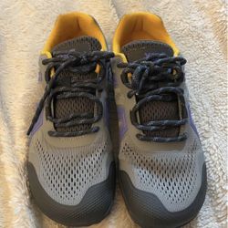 Women’s Xero Barefoot Shoes Size 8