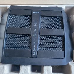 Net gear Nighthawk X6 Triband Gaming 