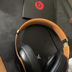 Black And Gold Beats 