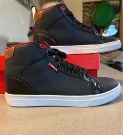 Levi’s shoes mid top $ 35