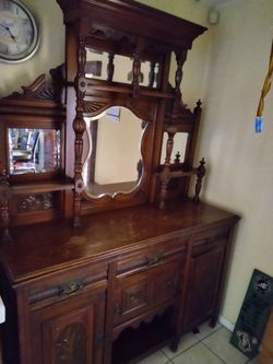 1900 Antique Victorian Carved Walnut Mirror Back Sideboard