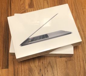 Brandnew MacBook Pro 15” Touch Bar (mid 2019) intel core i9 512GB SSD