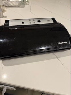 Food saver vacuum sealer