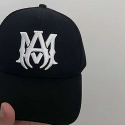 Amiri hat