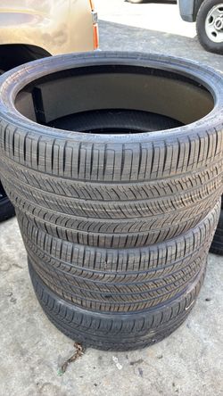 I have two tires in great condition. They are brand new size number 275/30/20.