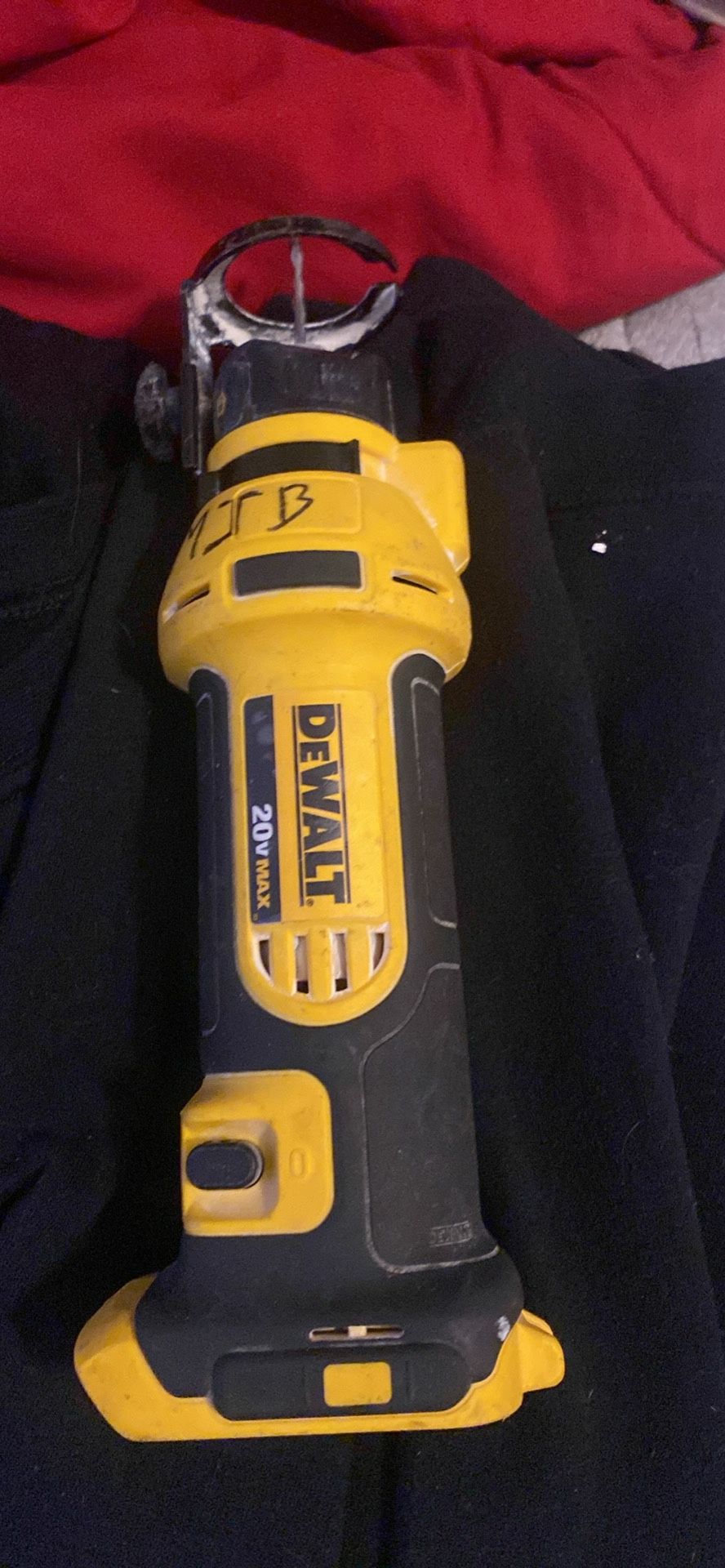 Dewalt Cordless Cut Out Tool