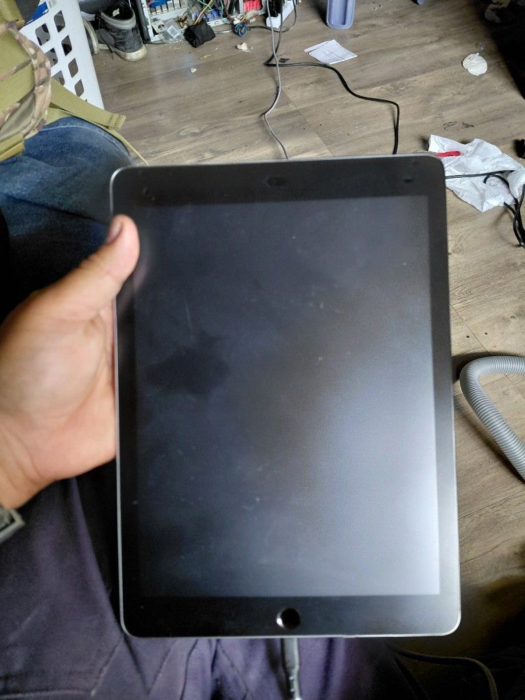 ipad pro 9.7 inches auctions ipad first gen