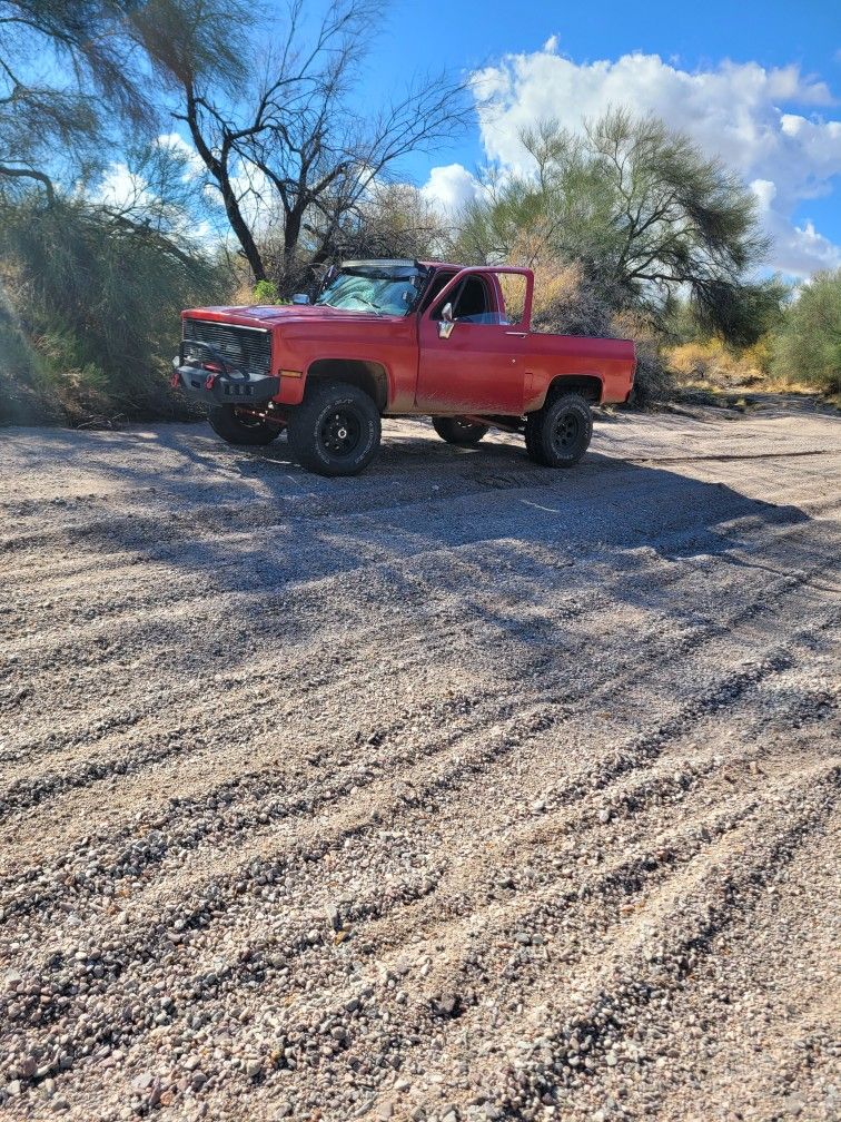 1983 Chevy C10-k10 4x4 Short Bed