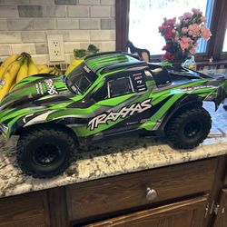 Traxxas Max Sledge Trade