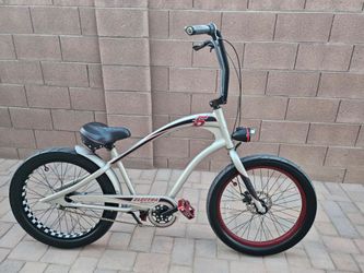 Bike Electra Fast 5 Fat Tire bicycle